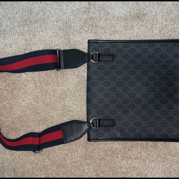 GG- Gucci Bag- Almost new condition; used for a couple months. - Picture 2 of 5